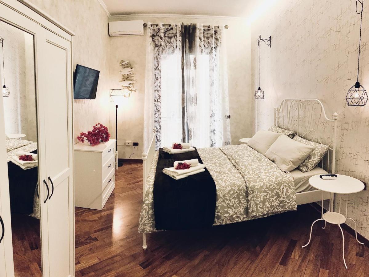 Salerno Historic Center Lovely Flat Εξωτερικό φωτογραφία