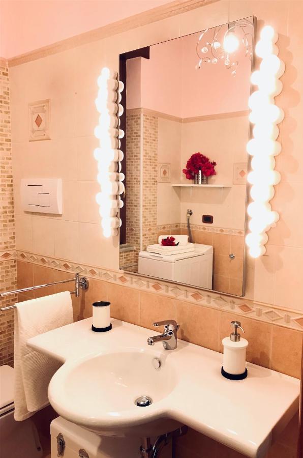 Salerno Historic Center Lovely Flat Εξωτερικό φωτογραφία